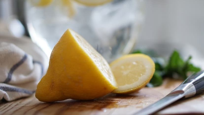 lemon cut open
